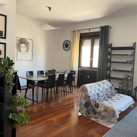 Rebecca'S Milano Collection: Repubblica Apartamento Exterior foto