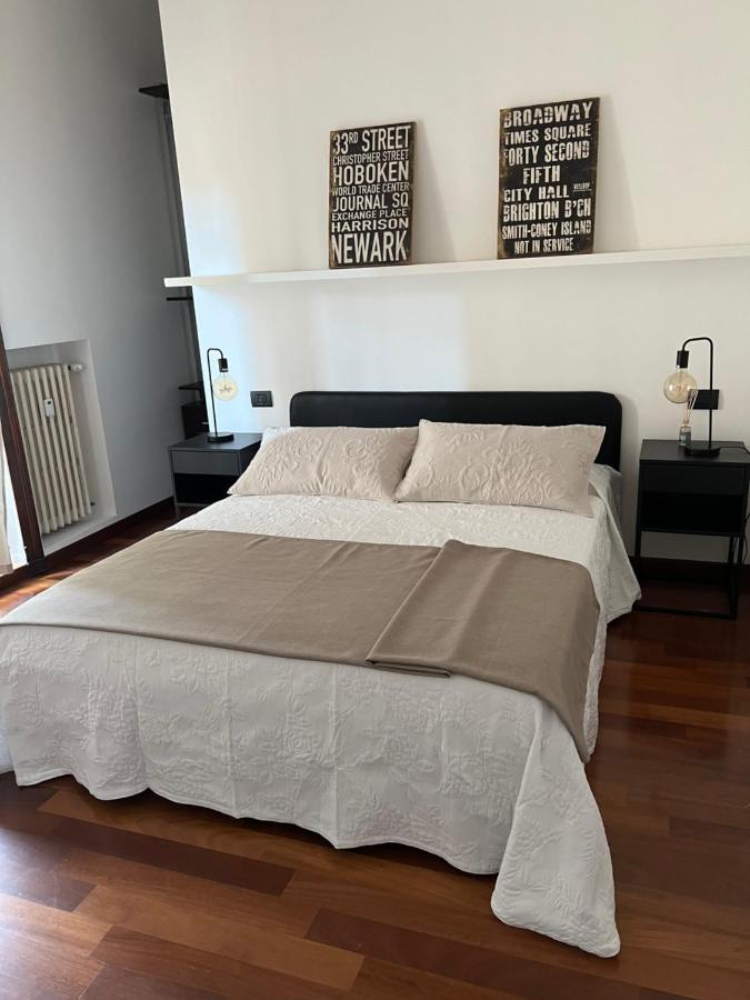 Rebecca'S Milano Collection: Repubblica Apartamento Exterior foto